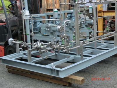 架台の製作とパイプの組立