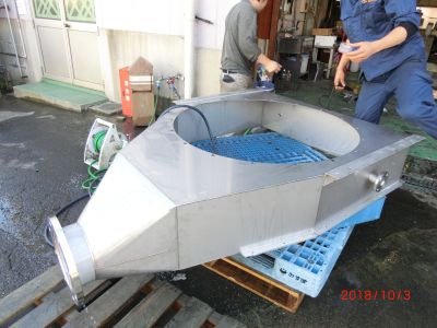 SUS製の機械装置のホッパー部材
